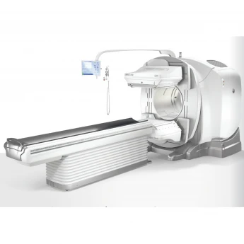 GE Discovery NM/CT 870 CZT — ОФЭКТ/КТ, 32 среза, 70 см апертура